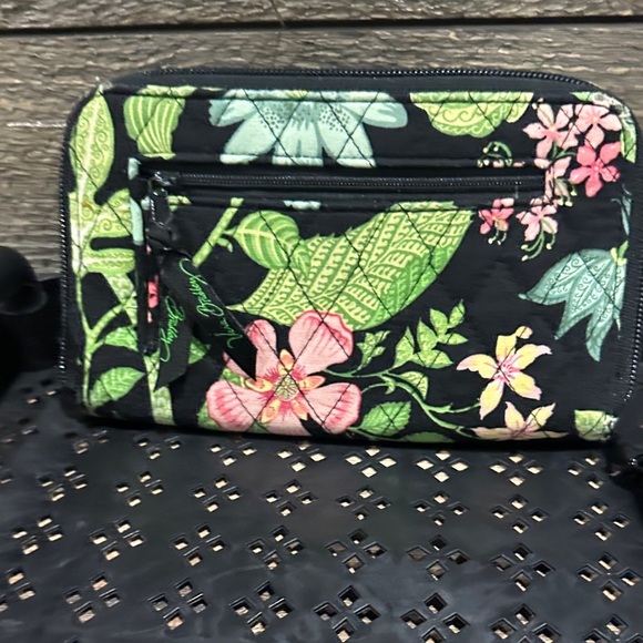 Vera Bradley Botanica Pattern Large Zip Around Travel Wallet & Wristlet NWOT - Picture 1 of 10